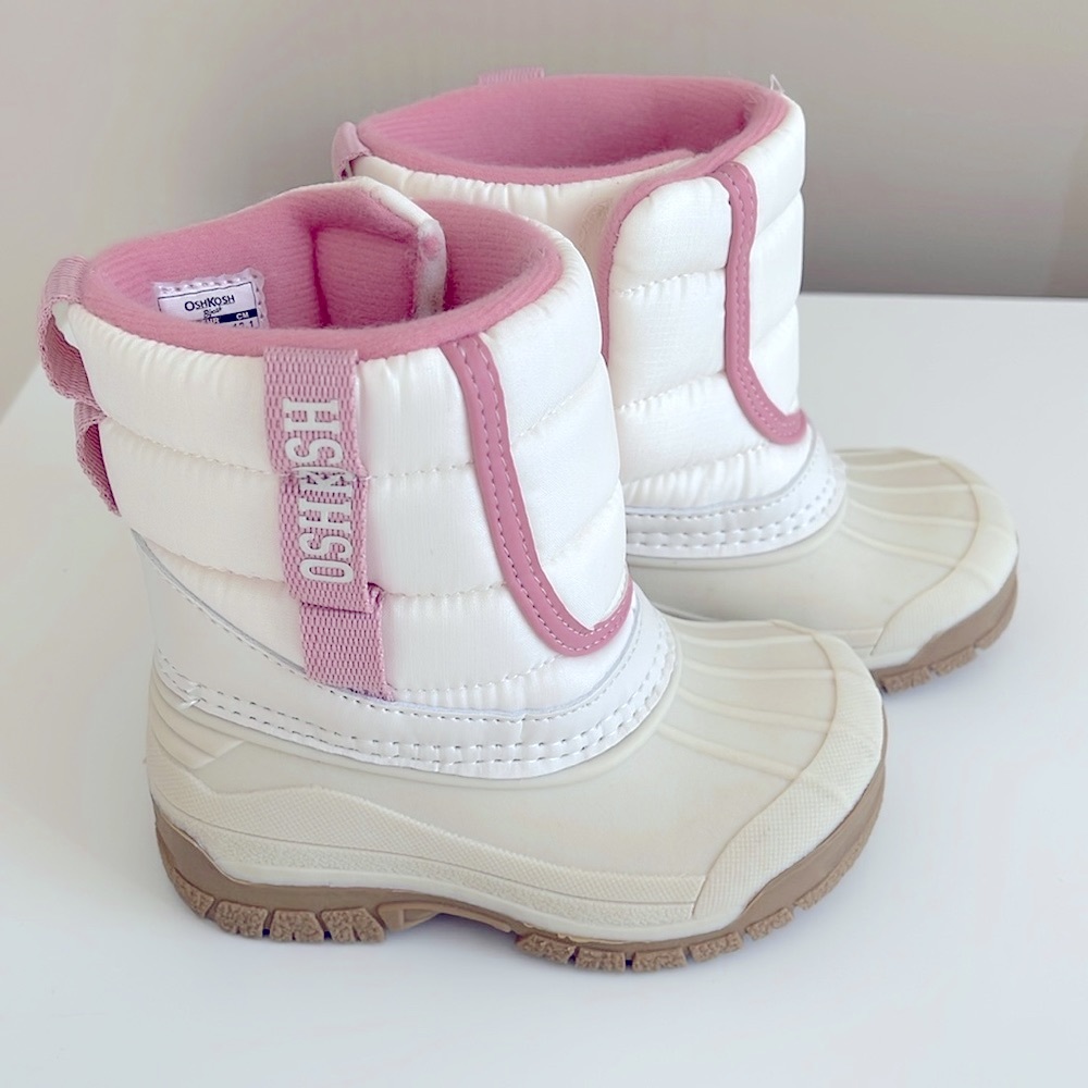 *BRAND NEW!* OshKosh B’Gosh Toddler Girls Size 5 Winter Snow Boots